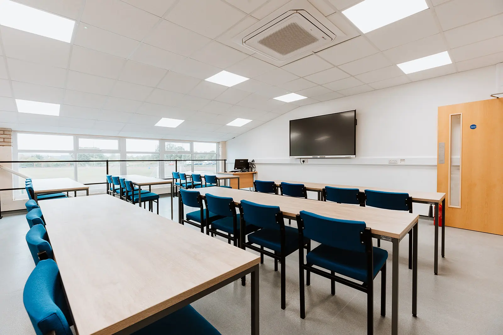 Classroom screen and windows - Shrewsbury Colleges Group - Full internal fit out