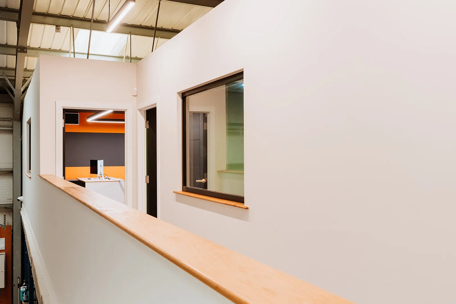 Mezzanine landing - SMC Custom installs - Mezzanine offices